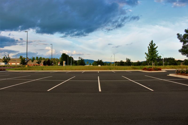 Cost of Asphalt Parking Lot Sealing in West Des Moines, IA