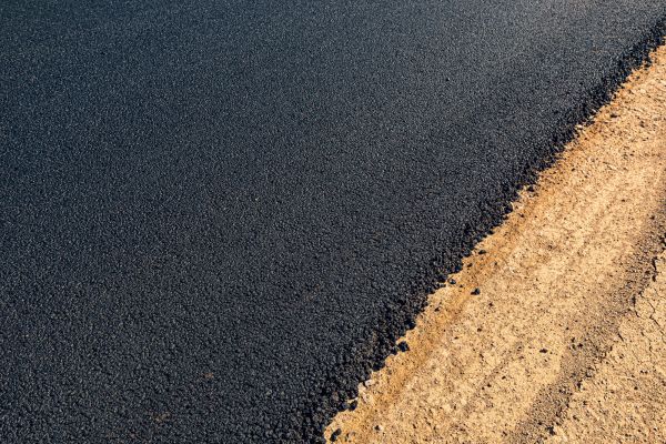 Cost of Hot Tar Driveway Sealing in West Des Moines