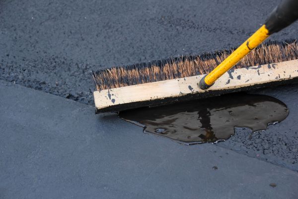 Asphalt Sealing in West Des Moines