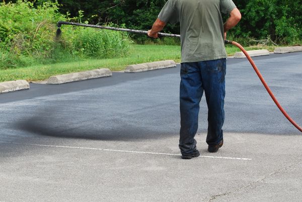Lot Sealcoating in West Des Moines