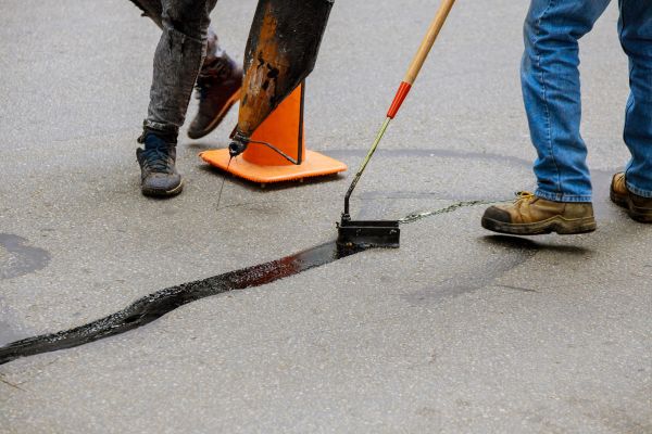 Parking Lot Crack Sealing in West Des Moines