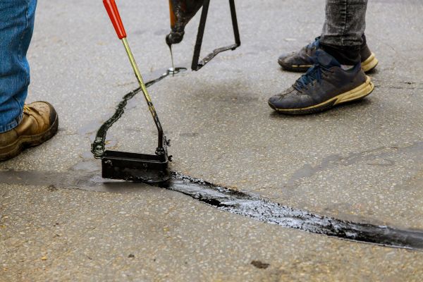 Commercial Pavement Sealing in West Des Moines
