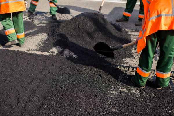 Cost of Asphalt Resurfacing in West Des Moines
